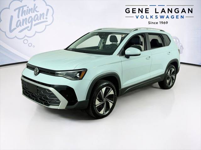 New 2027 Volkswagen Taos SE AWD/4WD image 1