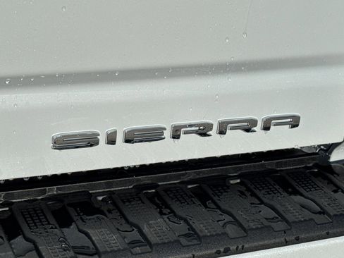 New 2026 GMC Sierra 2500 Denali w/ Denali Reserve Package image 11