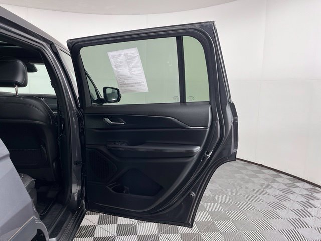 Used 2023 Jeep Grand Cherokee L Laredo AWD/4WD image 43