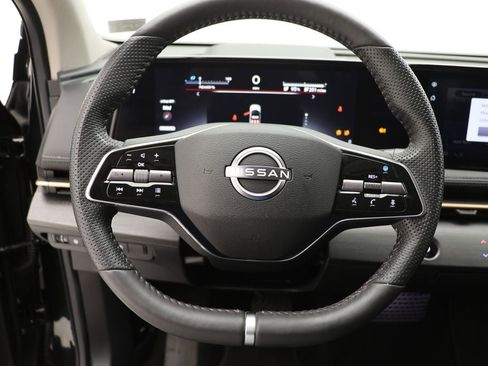 Used 2024 Nissan Ariya AWD image 18