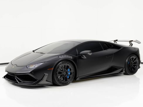 Used 2016 Lamborghini Huracan LP 610-4 image 3