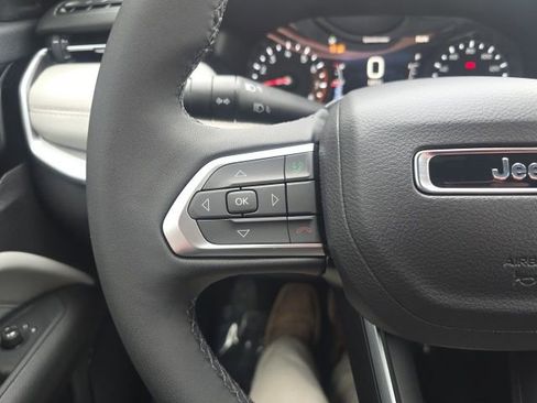 New 2026 Jeep Compass Limited image 13