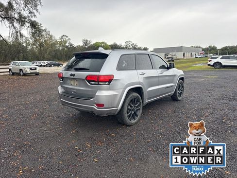 Used 2018 Jeep Grand Cherokee Altitude image 6