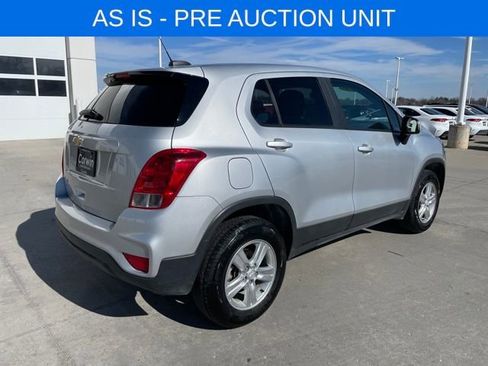 Used 2019 Chevrolet Trax LS w/ Tint and Cruise Package image 5