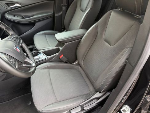 Used 2025 Buick Encore GX Preferred AWD/4WD image 36