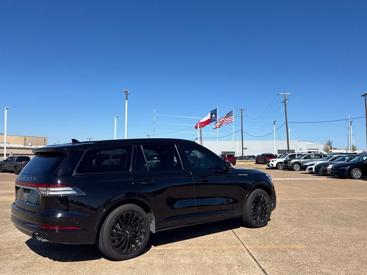 Used 2023 Lincoln Aviator Reserve w/ Equipment Group 201A RWD image 25