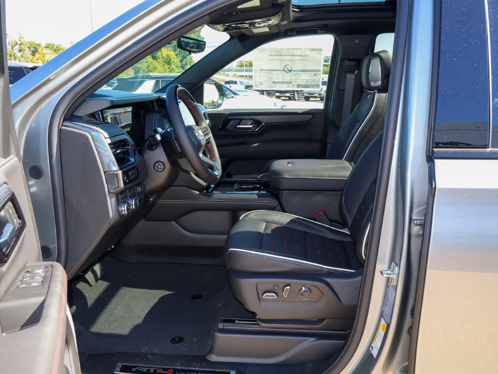 New 2026 GMC Yukon AT4 Ultimate AWD/4WD image 10