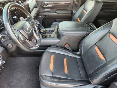 Used 2023 GMC Sierra 1500 AT4 w/ AT4 Premium Package image 11