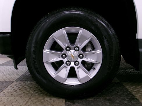 New 2025 Chevrolet Silverado 1500 W/T w/ WT Value Package image 16