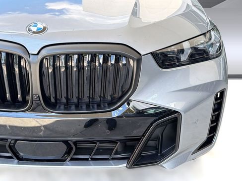 New 2026 BMW X5 xDrive40i w/ M Sport Package AWD/4WD image 11