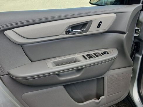 Used 2017 Chevrolet Traverse LS image 27