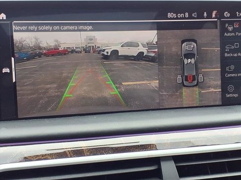 Used 2021 BMW 750i xDrive w/ Executive Package image 12