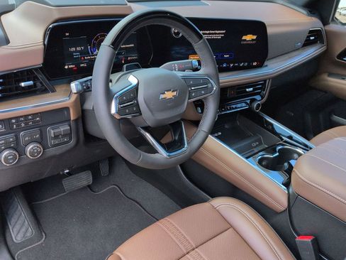 New 2026 Chevrolet Suburban High Country image 10