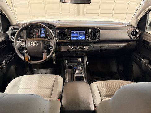 Used 2022 Toyota Tacoma SR image 24