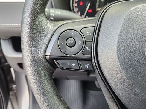 Used 2025 Toyota RAV4 LE image 29