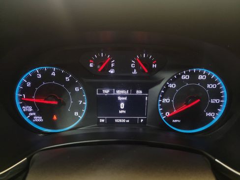 Used 2021 Chevrolet Equinox LS w/ LS Convenience Package AWD/4WD image 23