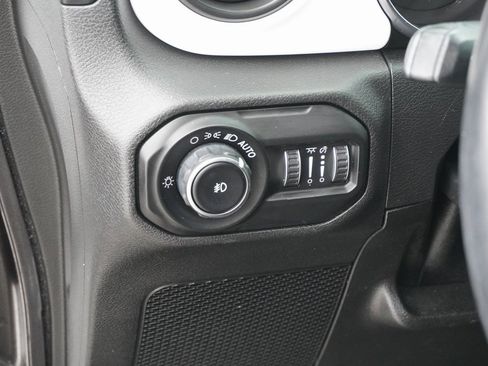 Used 2021 Jeep Wrangler Unlimited Islander image 14