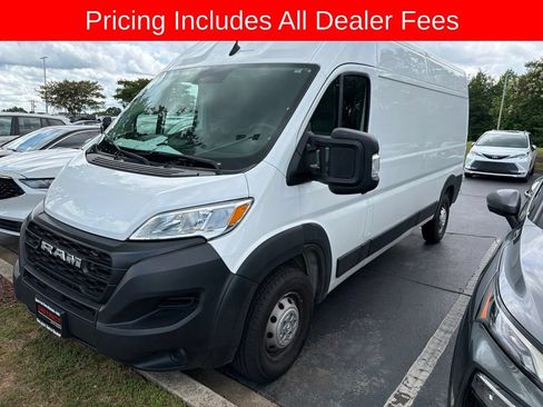 Used 2023 RAM ProMaster 2500 FWD image 5