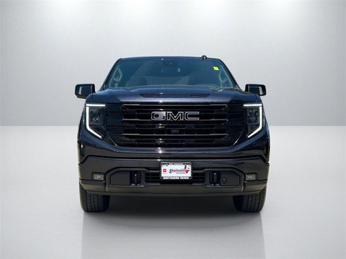 Used 2025 GMC Sierra 1500 Elevation w/ Elevation Premium Package image 2