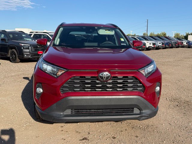 Used 2020 Toyota RAV4 XLE FWD image 8