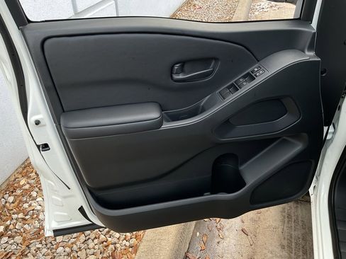 New 2026 Nissan Frontier S image 13