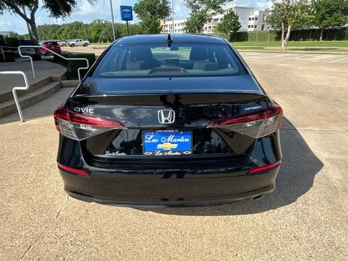 Used 2025 Honda Civic Sport image 5