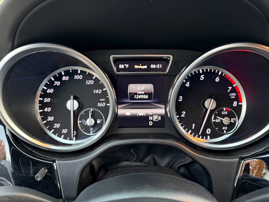 Used 2013 Mercedes-Benz GL 550 4MATIC image 13