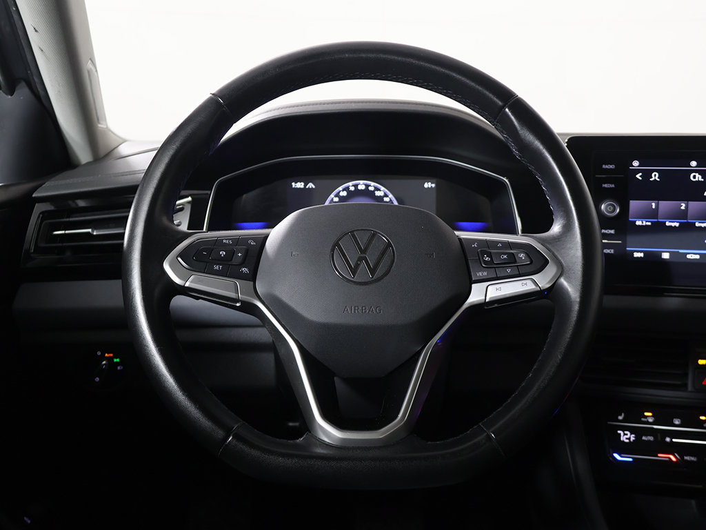 Used 2025 Volkswagen Jetta SE FWD image 31