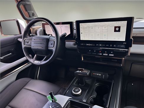Used 2025 GMC Hummer EV 3X AWD/4WD image 9