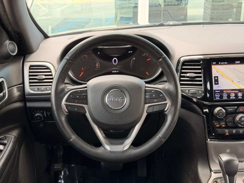 Used 2019 Jeep Grand Cherokee Altitude AWD/4WD image 29