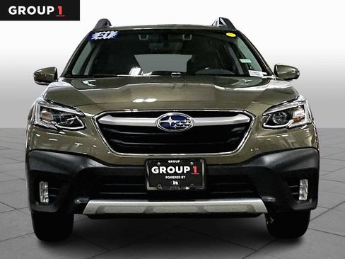 Used 2021 Subaru Outback Limited image 3