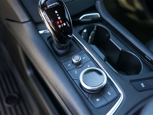 Certified 2024 Cadillac XT6 Premium Luxury w/ Technology Package image 18