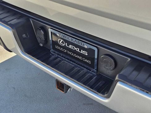 Used 2019 Chevrolet Colorado LT w/ Redline Special Edition RWD image 13