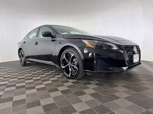 Used 2026 Nissan Altima 2.5 SR FWD image 4