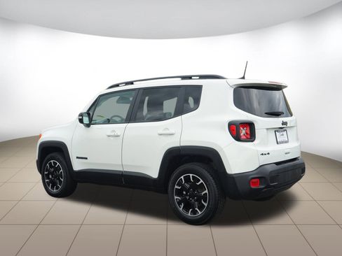 Used 2023 Jeep Renegade Latitude image 5