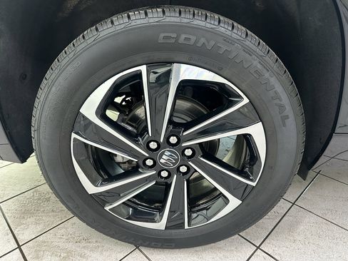 Certified 2025 Buick Enclave Sport Touring image 14