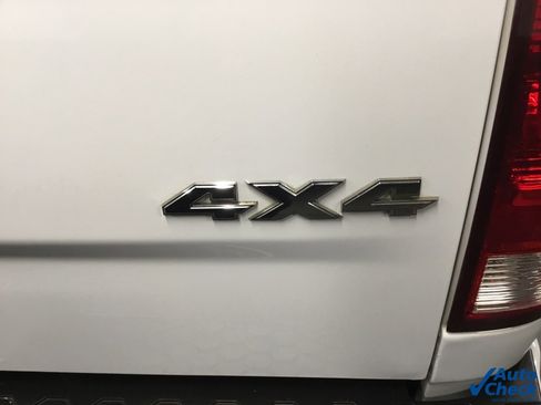 Used 2014 RAM 1500 Express image 16