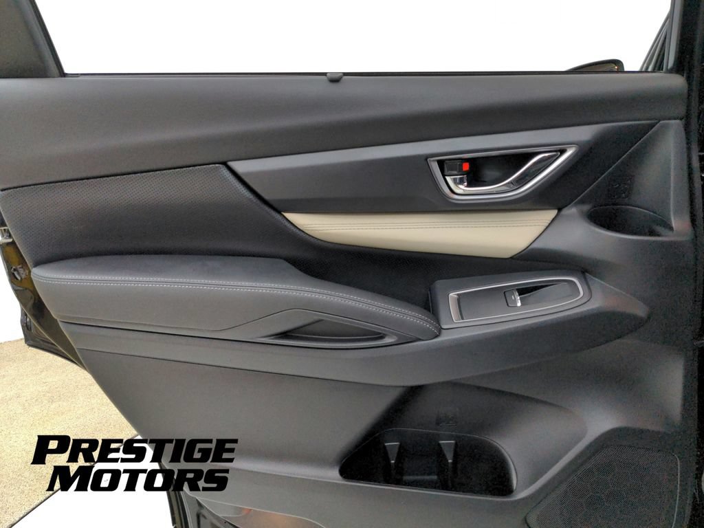 Used 2022 Subaru Ascent Limited AWD/4WD image 28