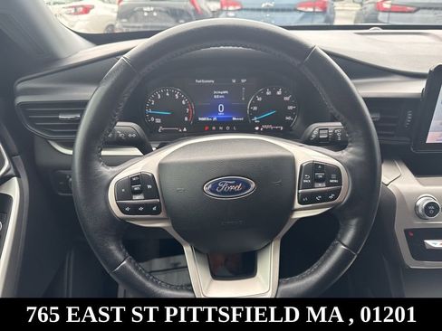 Used 2022 Ford Explorer XLT image 26