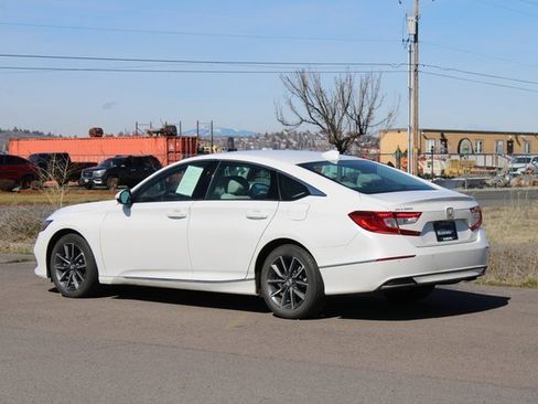 Used 2021 Honda Accord EX-L image 3