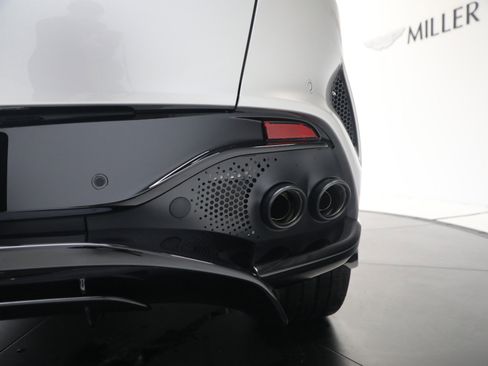 New 2026 Aston Martin DBX 707 image 18