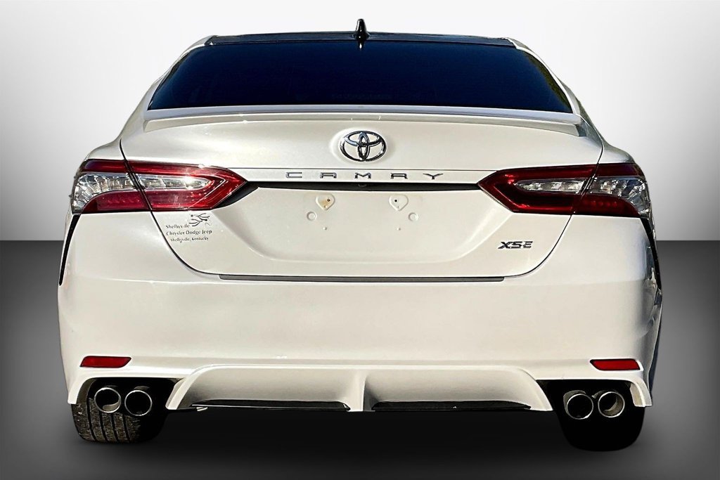 Used 2020 Toyota Camry XSE FWD image 5