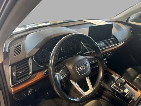 Used 2023 Audi Q5 2.0T Premium w/ Convenience Package AWD/4WD image 13