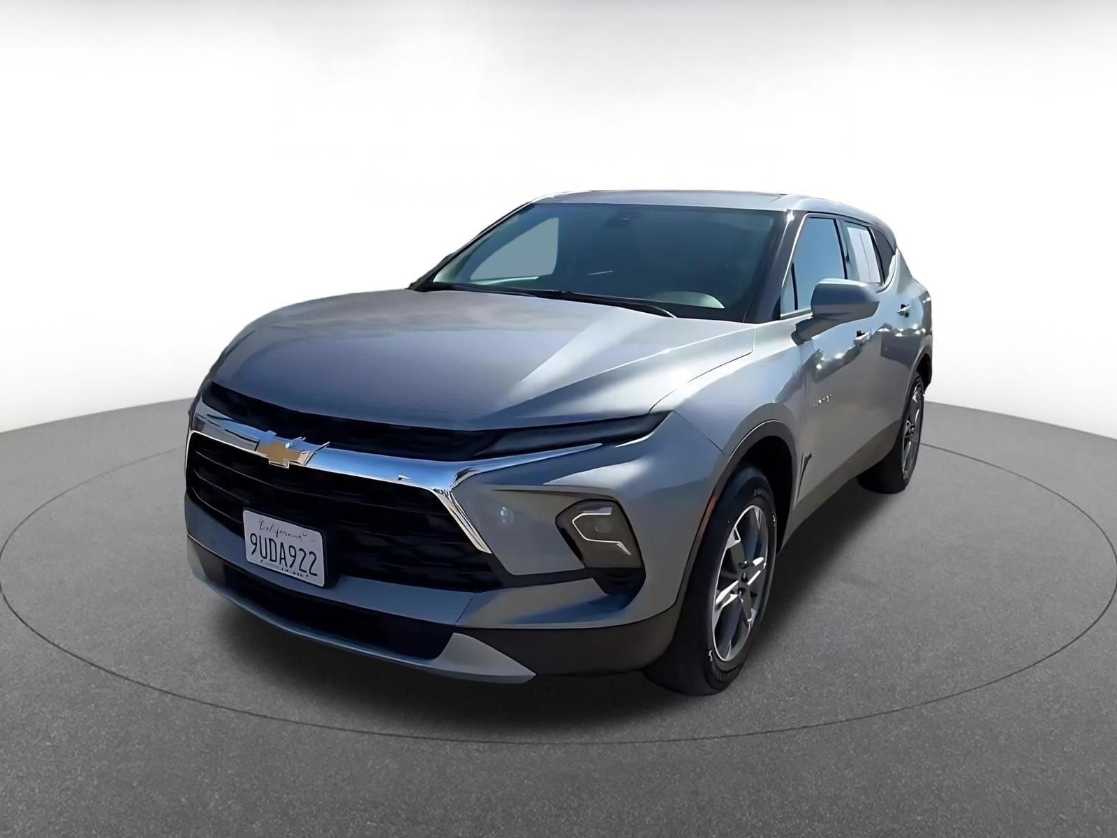 Used 2025 Chevrolet Blazer LT FWD image 6