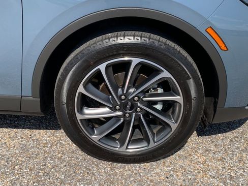 Used 2023 Lincoln Corsair FWD w/ Equipment Group 101A image 3