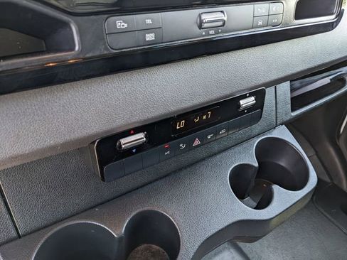 Used 2025 Mercedes-Benz Sprinter 2500 image 19