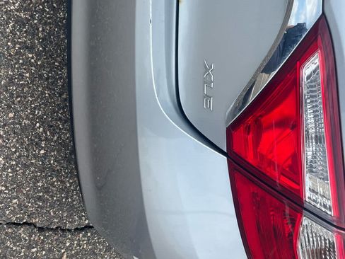 Used 2015 Toyota Camry XLE FWD image 7