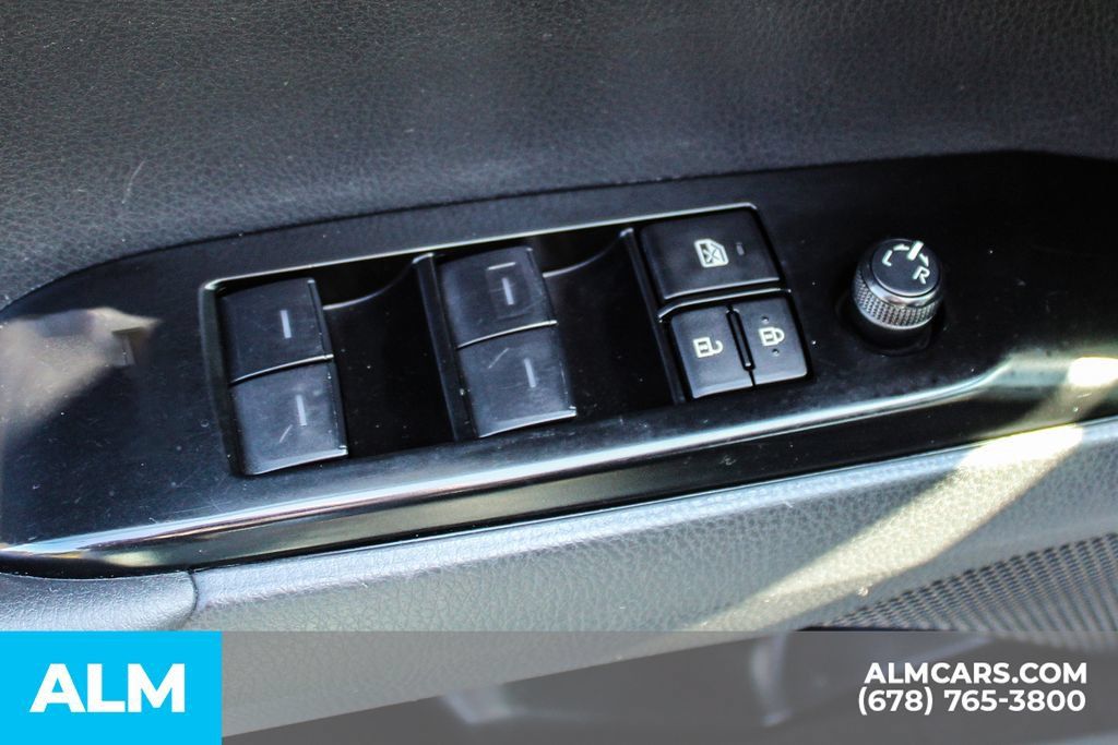 Used 2025 Toyota Camry LE FWD image 37