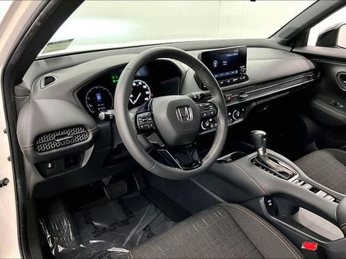 Used 2024 Honda HR-V Sport image 16