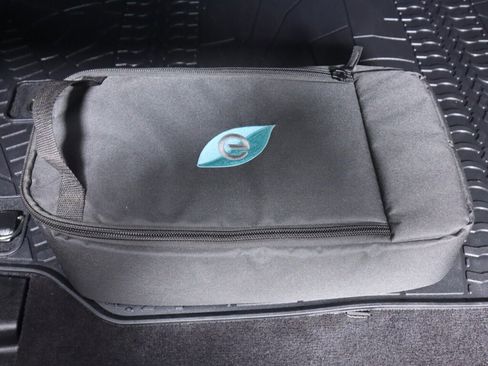 Used 2023 Jeep Wrangler Unlimited w/ Sun & Screen Package AWD/4WD image 37